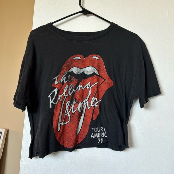 Target Rolling Stones Crop Top - Picture 2 of 3